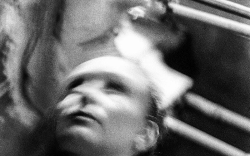 Underground - Anne - Paris - 2004