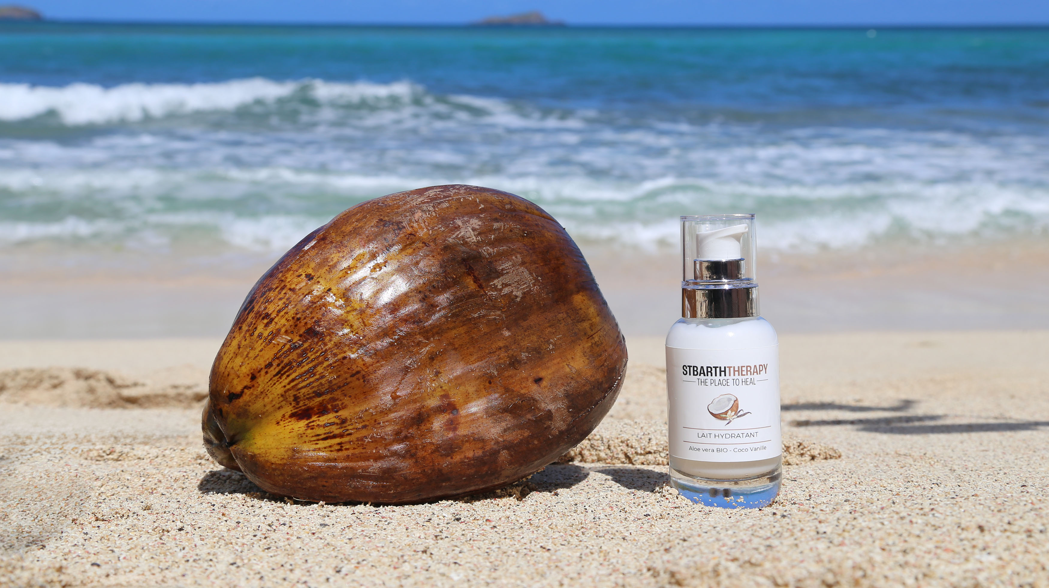 Création de l'étiquette illustrée du lait hydratant coco vanille de StBarthTherapy - July On The Moon