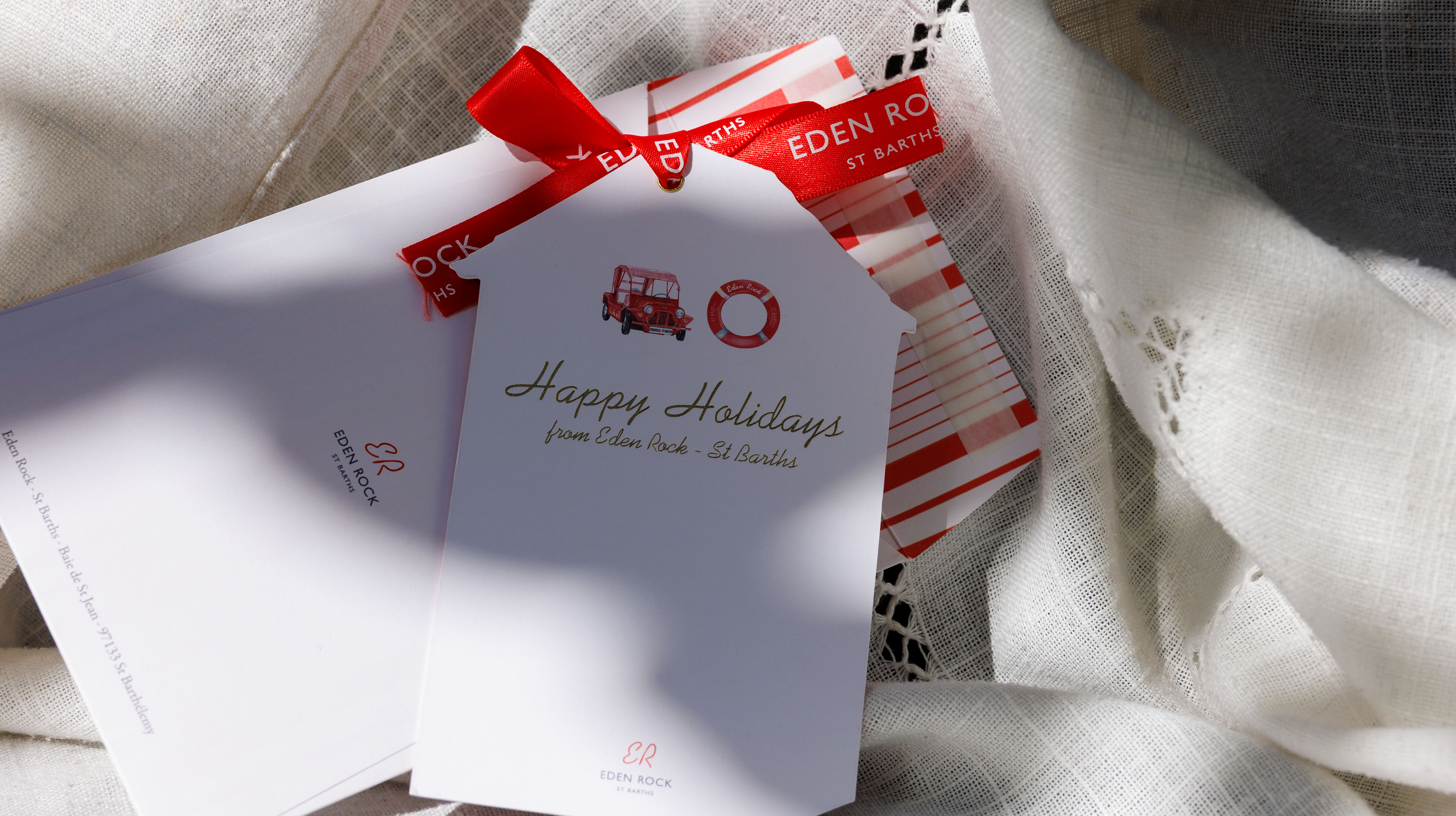 Création d’une suspension de Noël illustrée pour Eden Rock St Barths - July On The Moon.