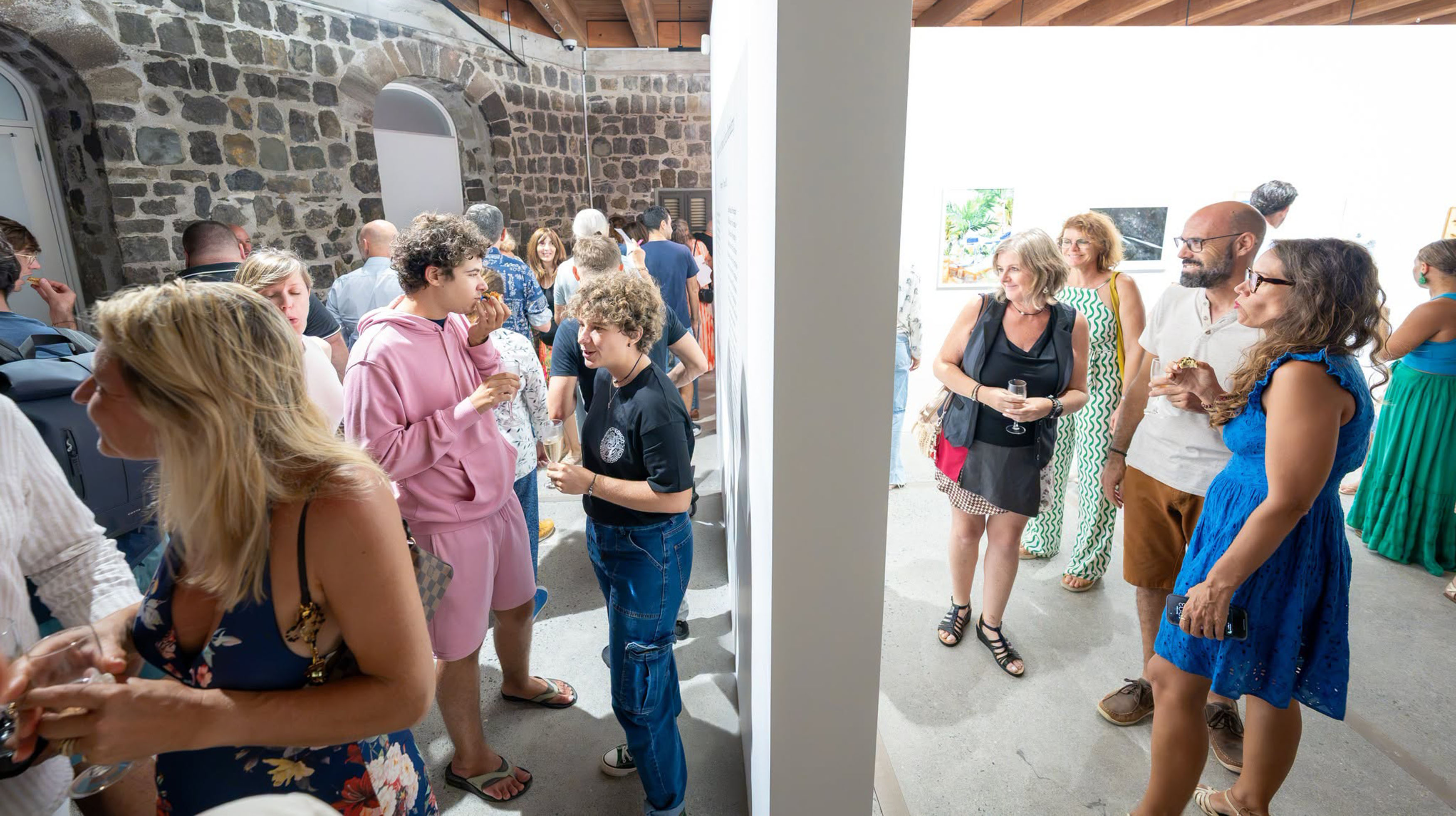 Exposition du « Salon des Artistes 2026 » au Musée Wall House de Saint-Barthélemy - July On The Moon
